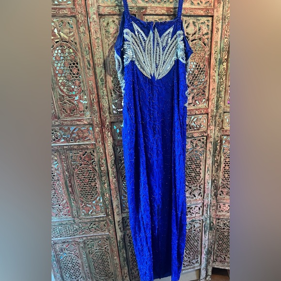 Mark & John by B2 gown 100 % Silk - Picture 7 of 7